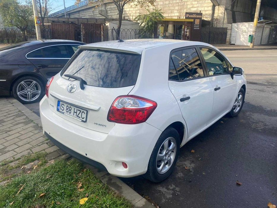 Toyota Auris 1.3 benzina 2012