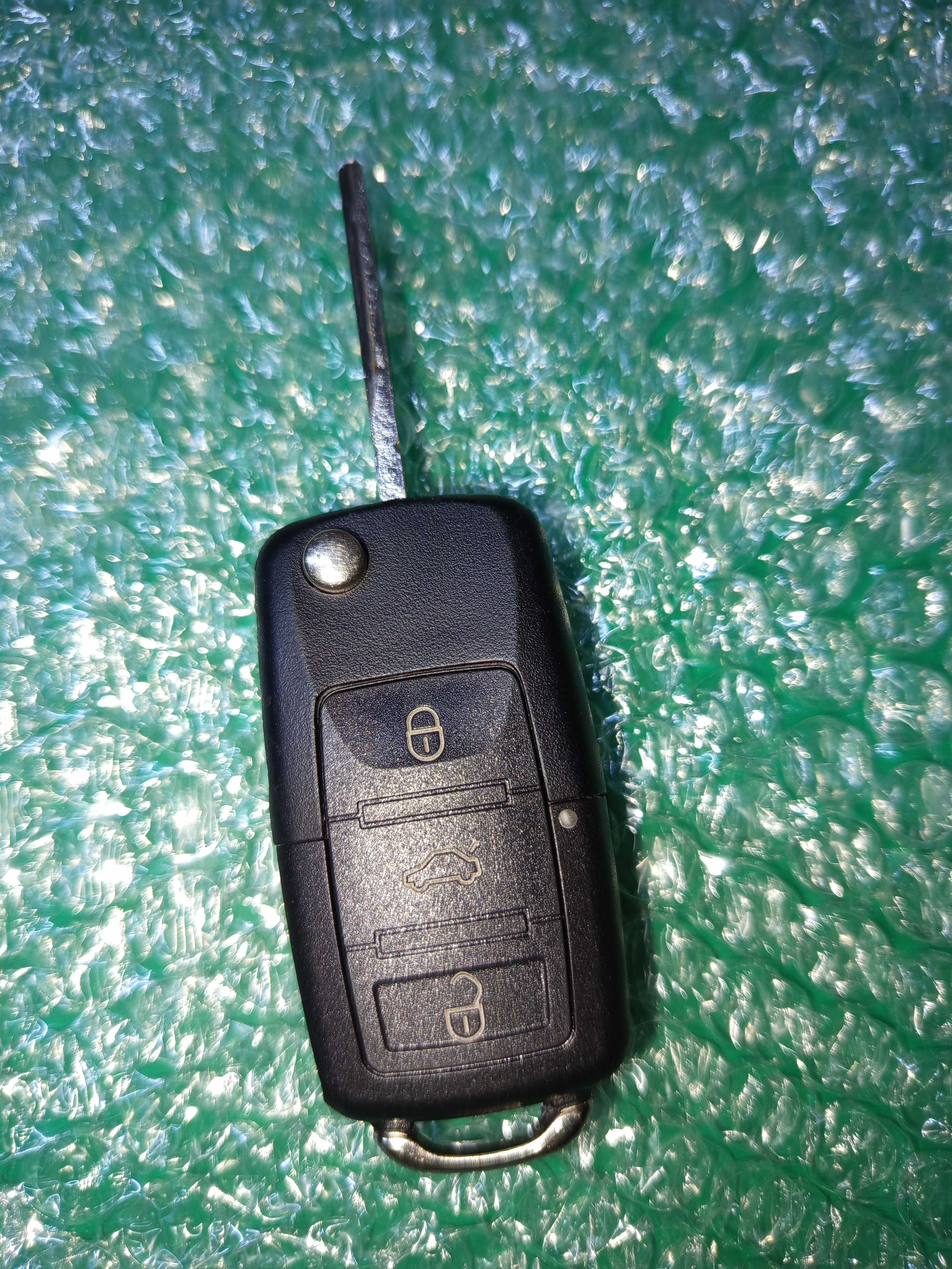 Cheie briceag 3 butoane Volkswagen