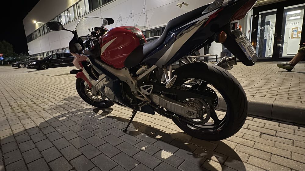 Vand cbr f4i 2001