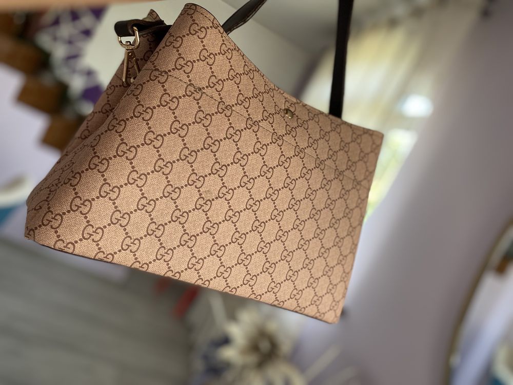 Geantă Gucci roz pudrat