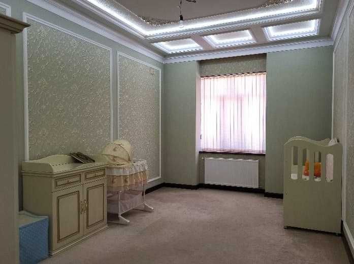 Продаётся дом в Учтепинском районе. 2-этажа. 8-комнат.