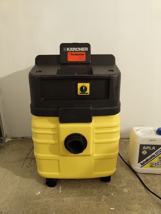 Aspirator profesional Karcher NT501