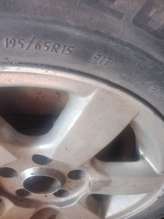 Продам запчасти мерс 202