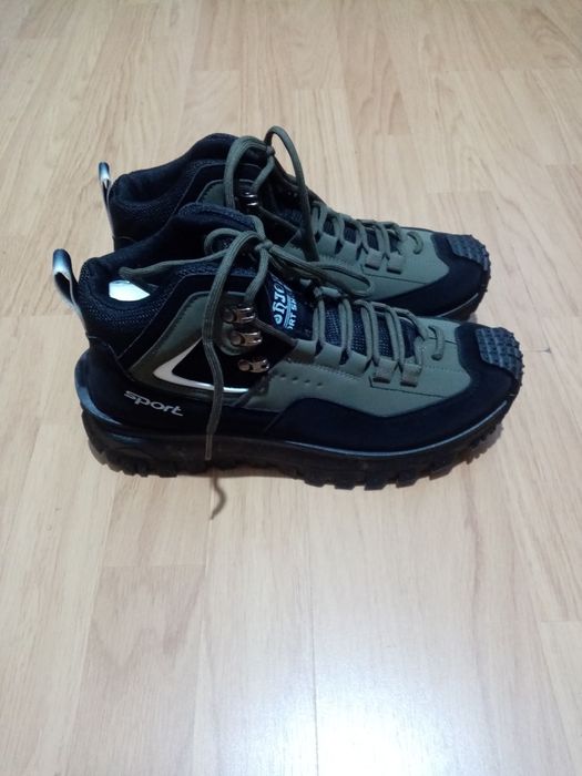 Bocanci sport antiderapanti