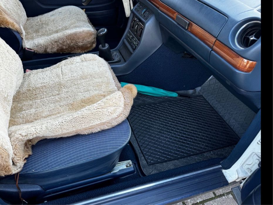 Mercedes W123 240T aer conditionat