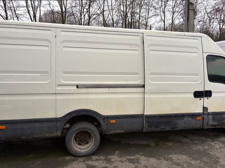 Vând  Iveco daily