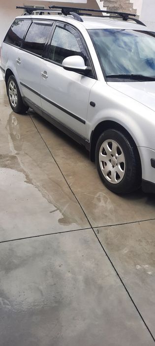 Vând pasat 1 9 tdi an 2000 în stare foarte bună de funcționare acte zi