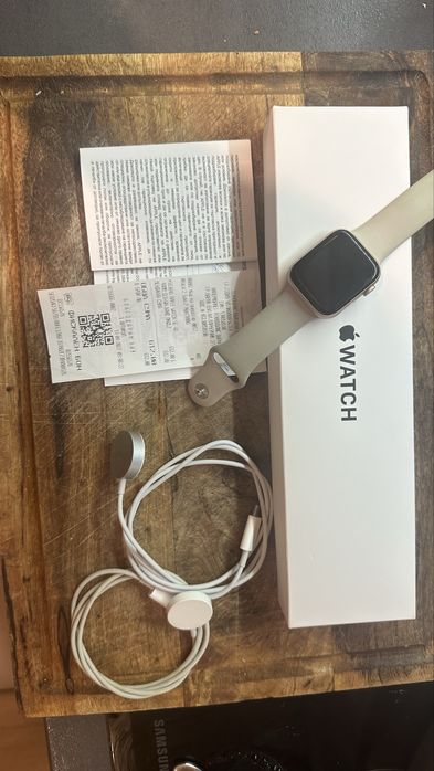 Продавам Apple Woch SE 1 - 44мм за части