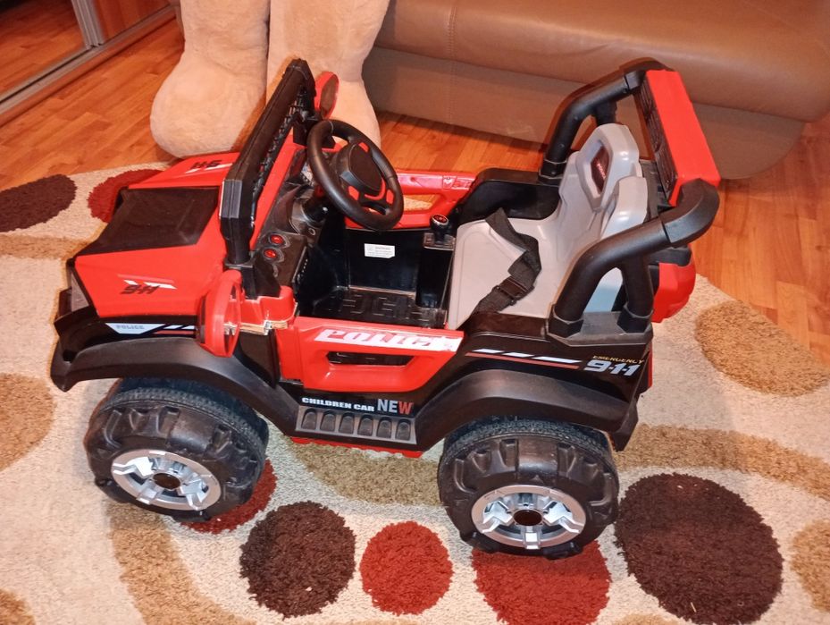 Mașinuță Electrica Jeep stare nouă