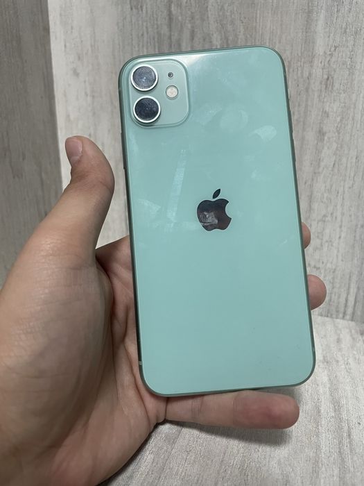 продам айфон 11 128гб