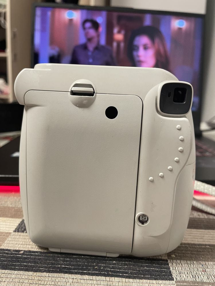 Instax Mini 9 Полароид