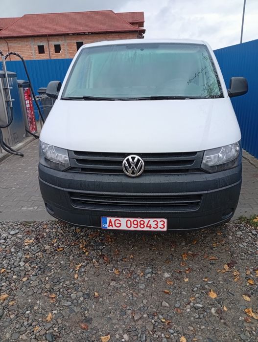 Vând autoutilitara Volkswagen Transporter T5,an de fabricație 2015,TDI