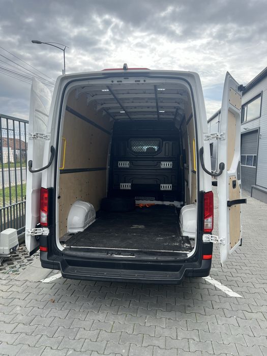 Închiriez Dube 3,5 T  transport marfa