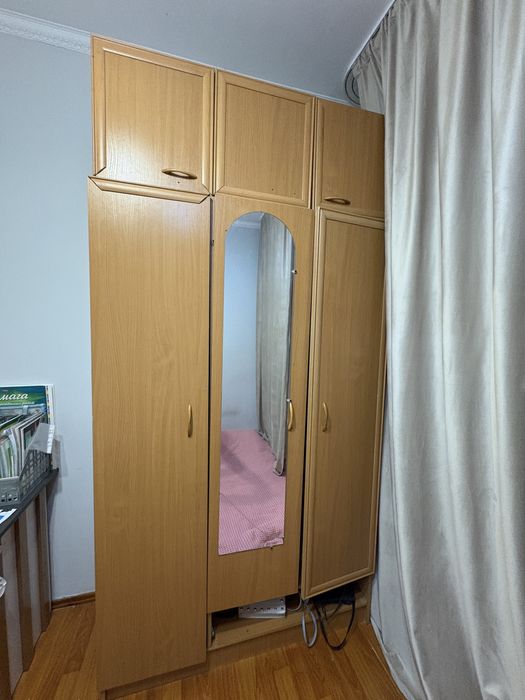 Продам шкаф, кровать и диван