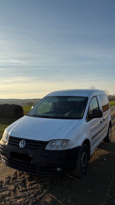 Vând urgent VW Caddy 1.9 TDI 4x4 105 cp