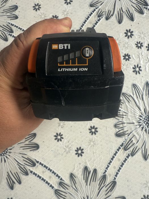 Акумулаторна батерия Milwaukee -BTI -18 V, 5 Ah, литиево-йонна