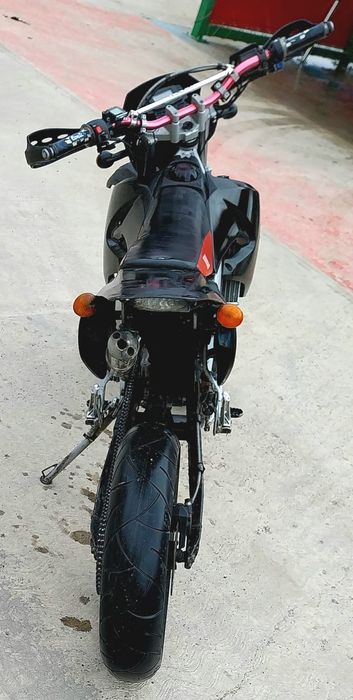 Supermoto Malaguti Mbk x limit,80 cc ,nu cross Yamaha, nu Honda,nu 125