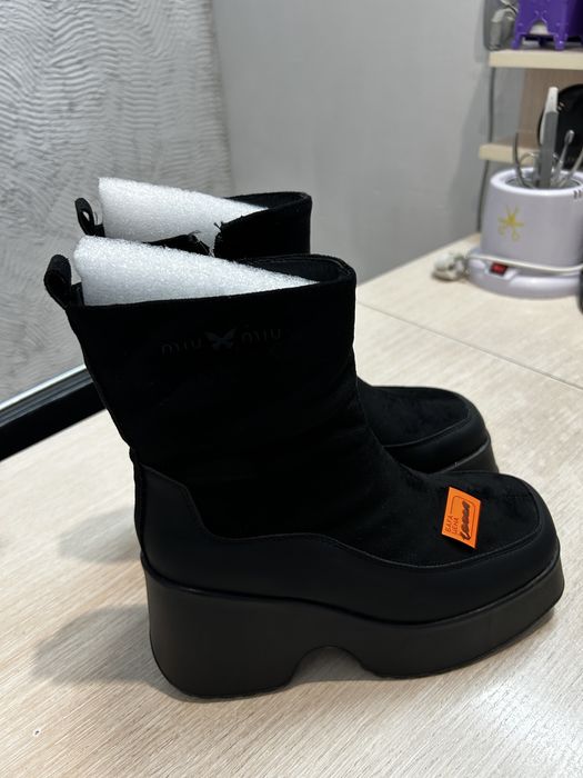 Черные зимнниее сапоги