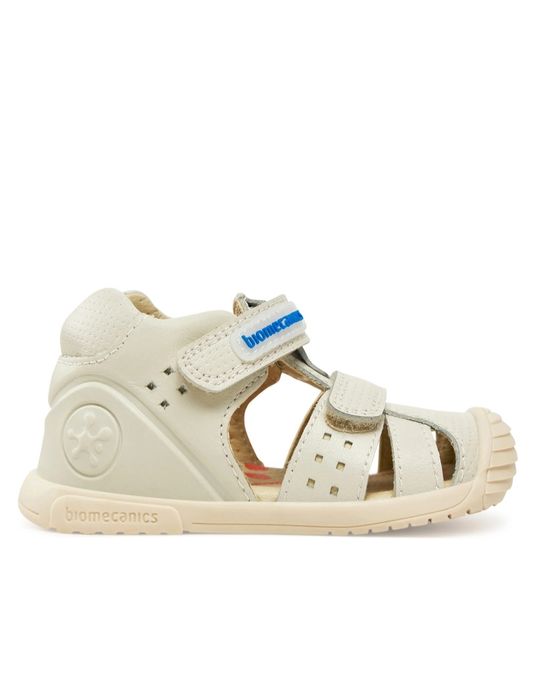 Sandale biomecanics.