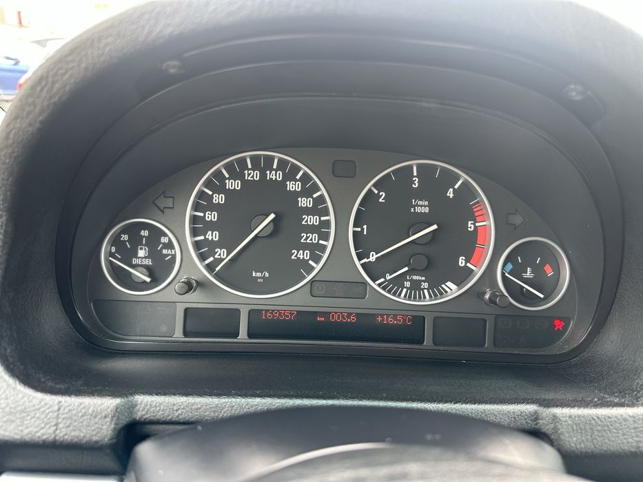 De Vanzare BMW X5 3.0D X-DRIVE [4x4]