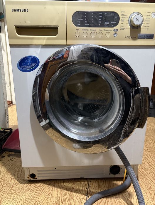 Продам стиралтную машинку на запчасти