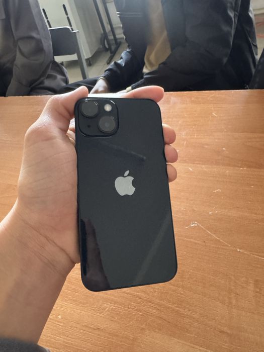 Iphone 14, Американец