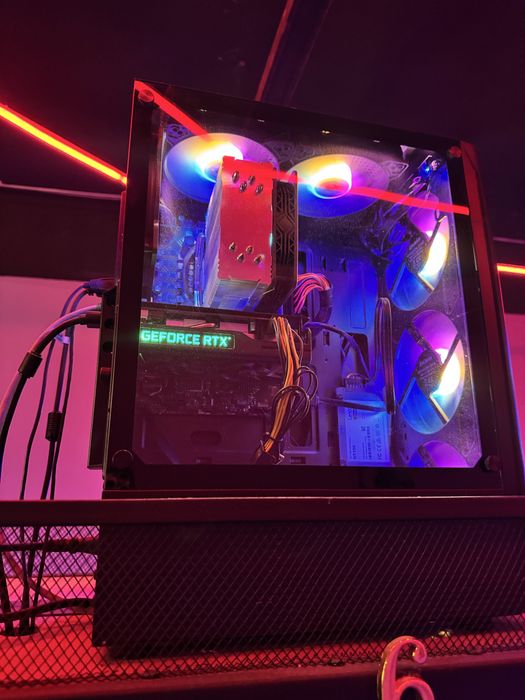 Мошний компютерлар сотилади! 15та