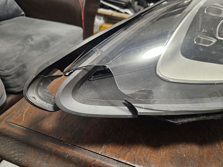 Ляв фар за Porsche Cayenne 3 със забележки