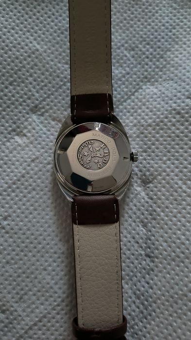 Certina și Rado , automatice .