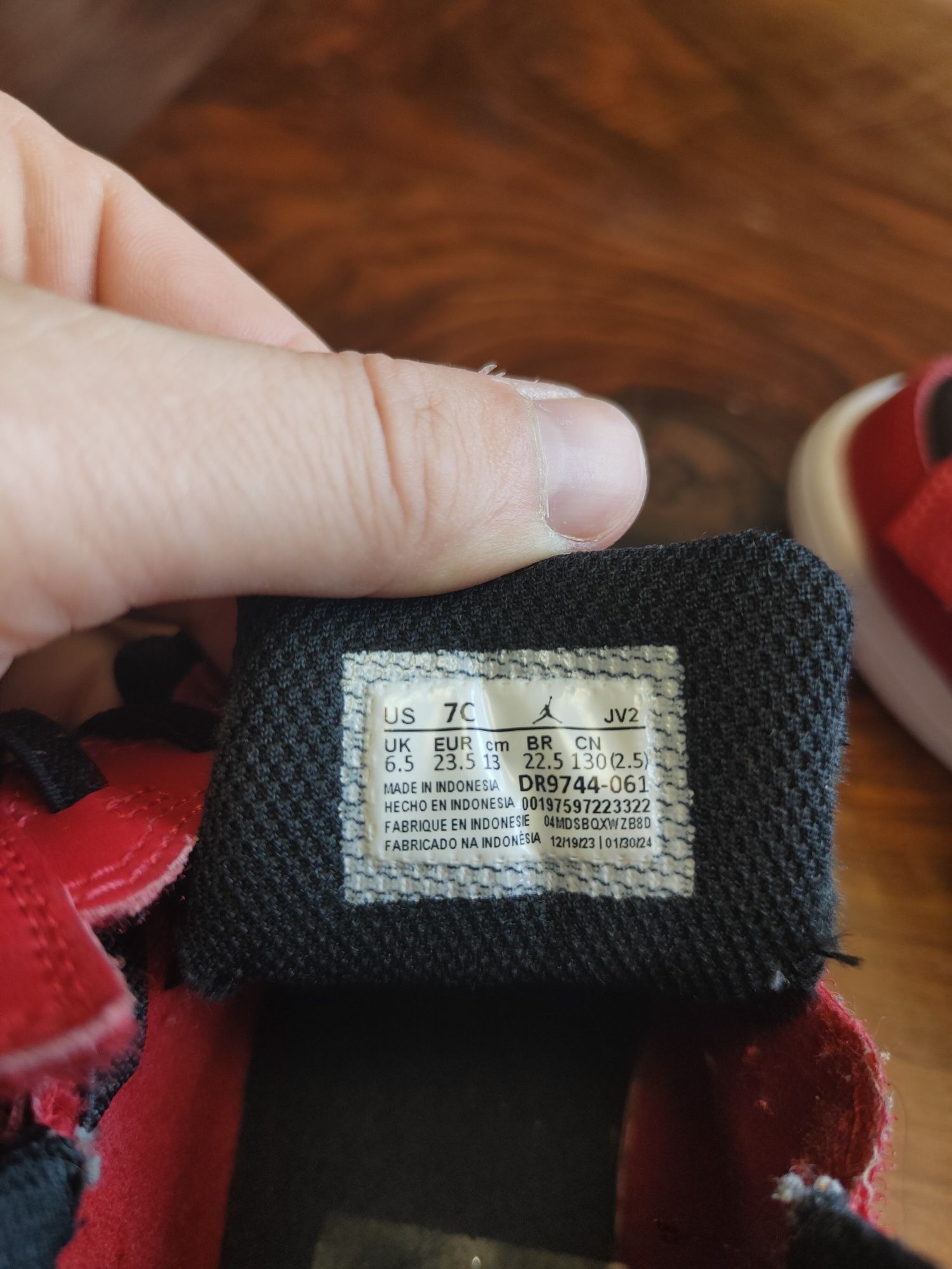 Бебешки високи кожени маратонки Nike Air Jordan, размер 23.5