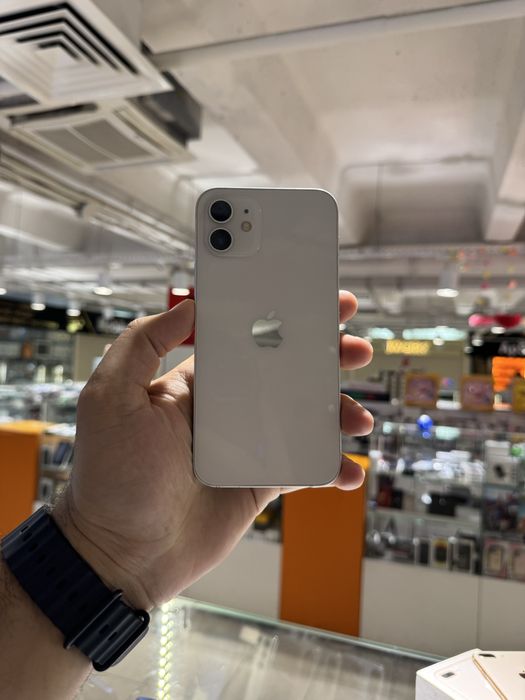 Iphone 12 64gb…..