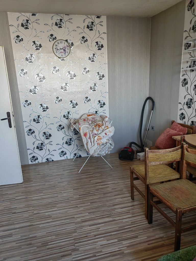 Продава се Двустаен апартамент в Търговище, Промишлена зона - 62 кв.м за 1152 €/кв.м - Снимка #3