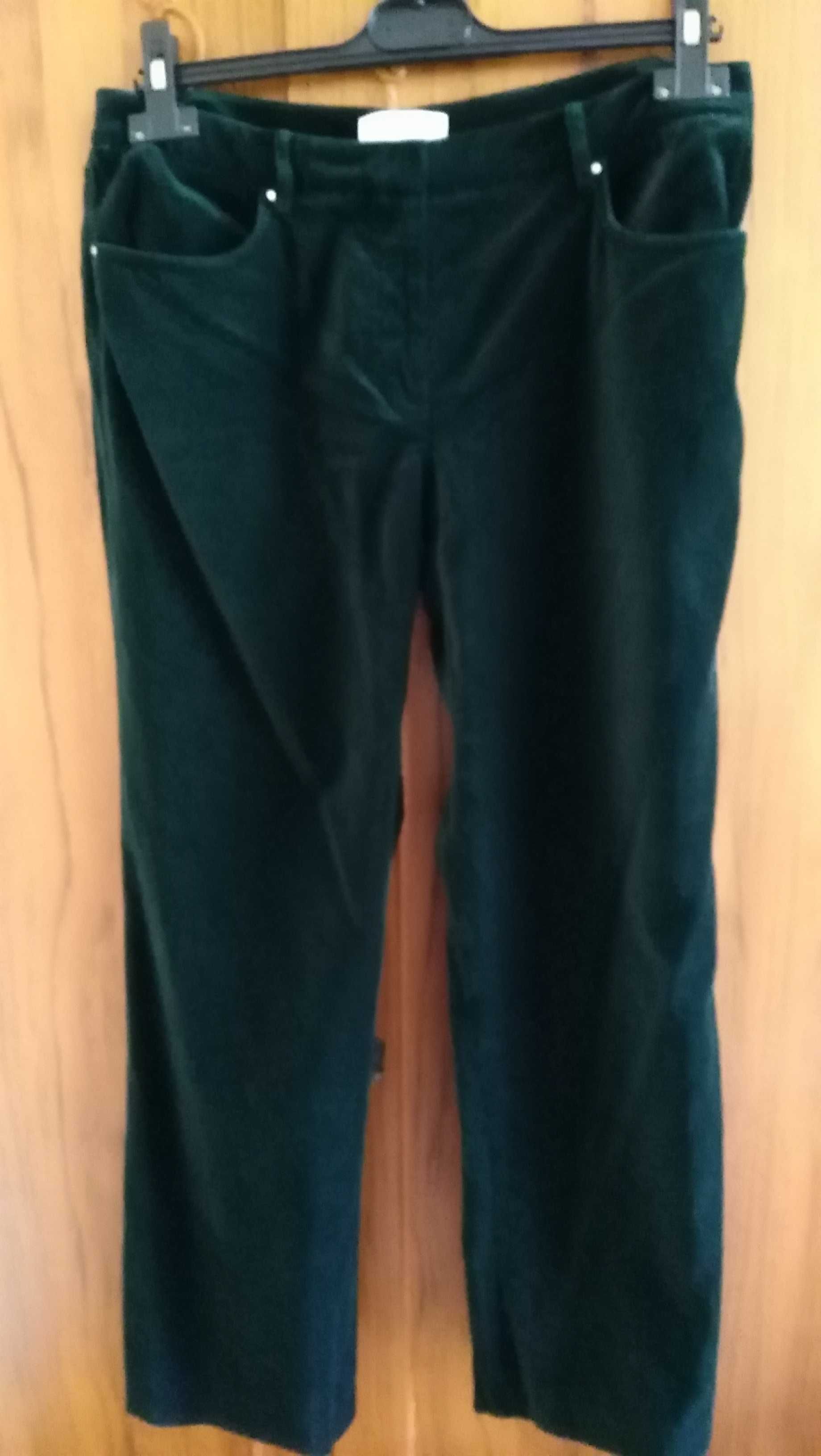 Pantaloni CalvinKlein, catifea de bumbac 98%, verde padure, M/40
