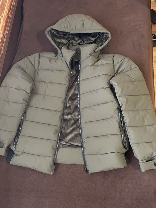 Мъжко яке S размер отговаря и на М