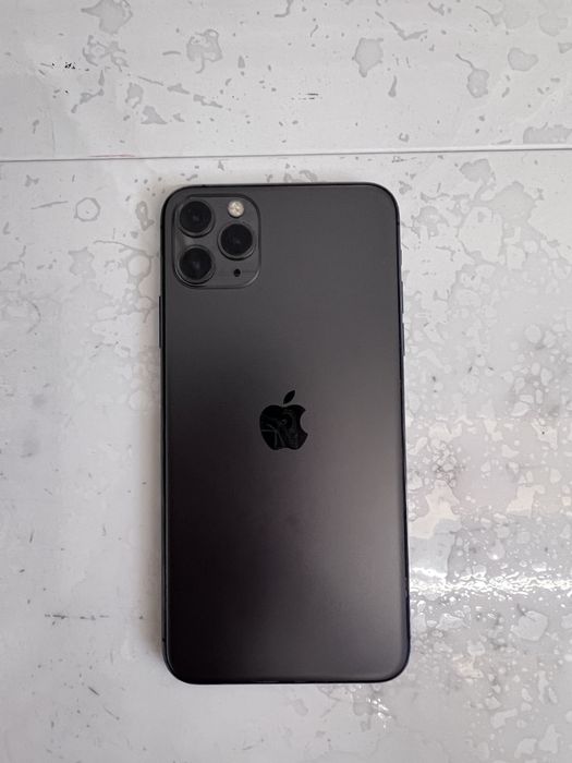 Продам iPhone 11 pro max