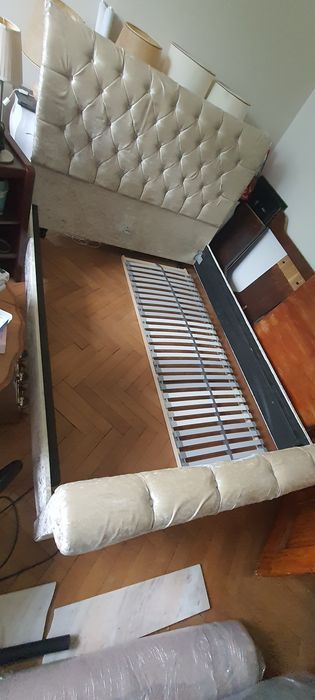 Pat chesterfield catifea crem 160 pe 200