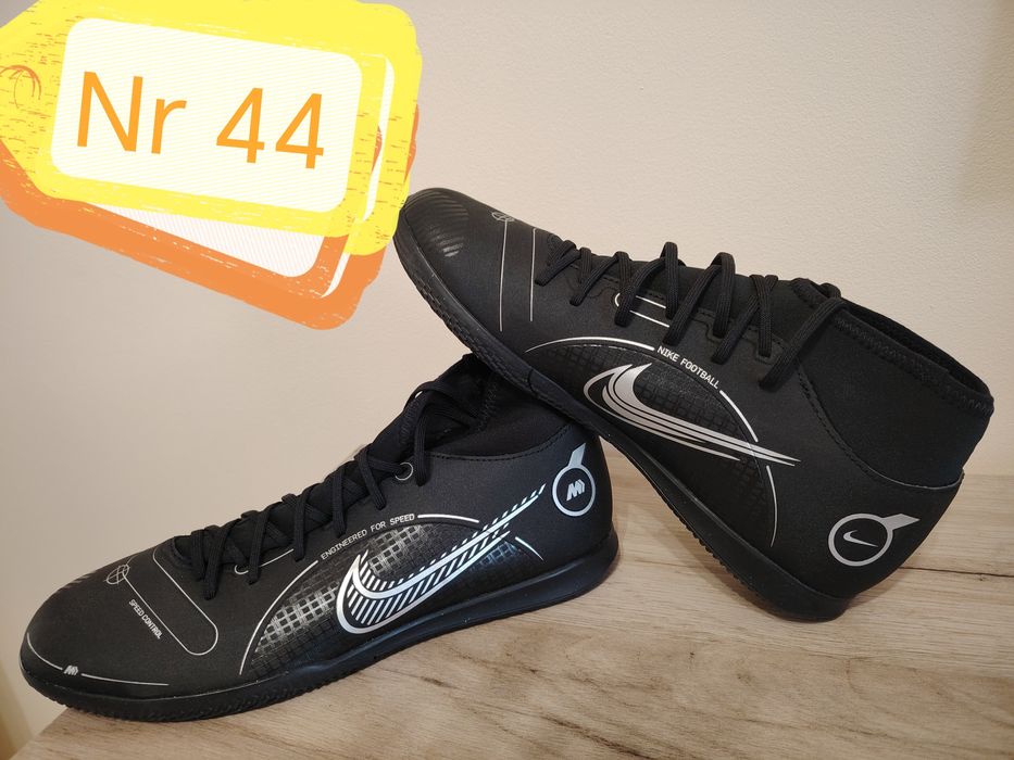 Ghete fotbal sala Nike mercurial superfly 8 club Nr 44
