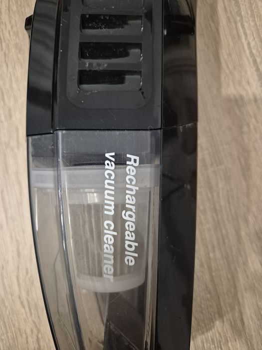 Aspirator fără fir Rovus cu filtrare apă + HEPA, perie LED