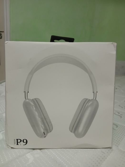 Naushnik holati yangi