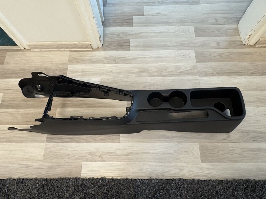 Конзола за скоростен лост подлакътник Hyundai i 20 ч