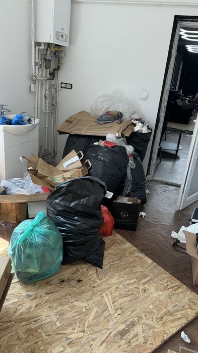 Debarasez ridic saci cu moloz