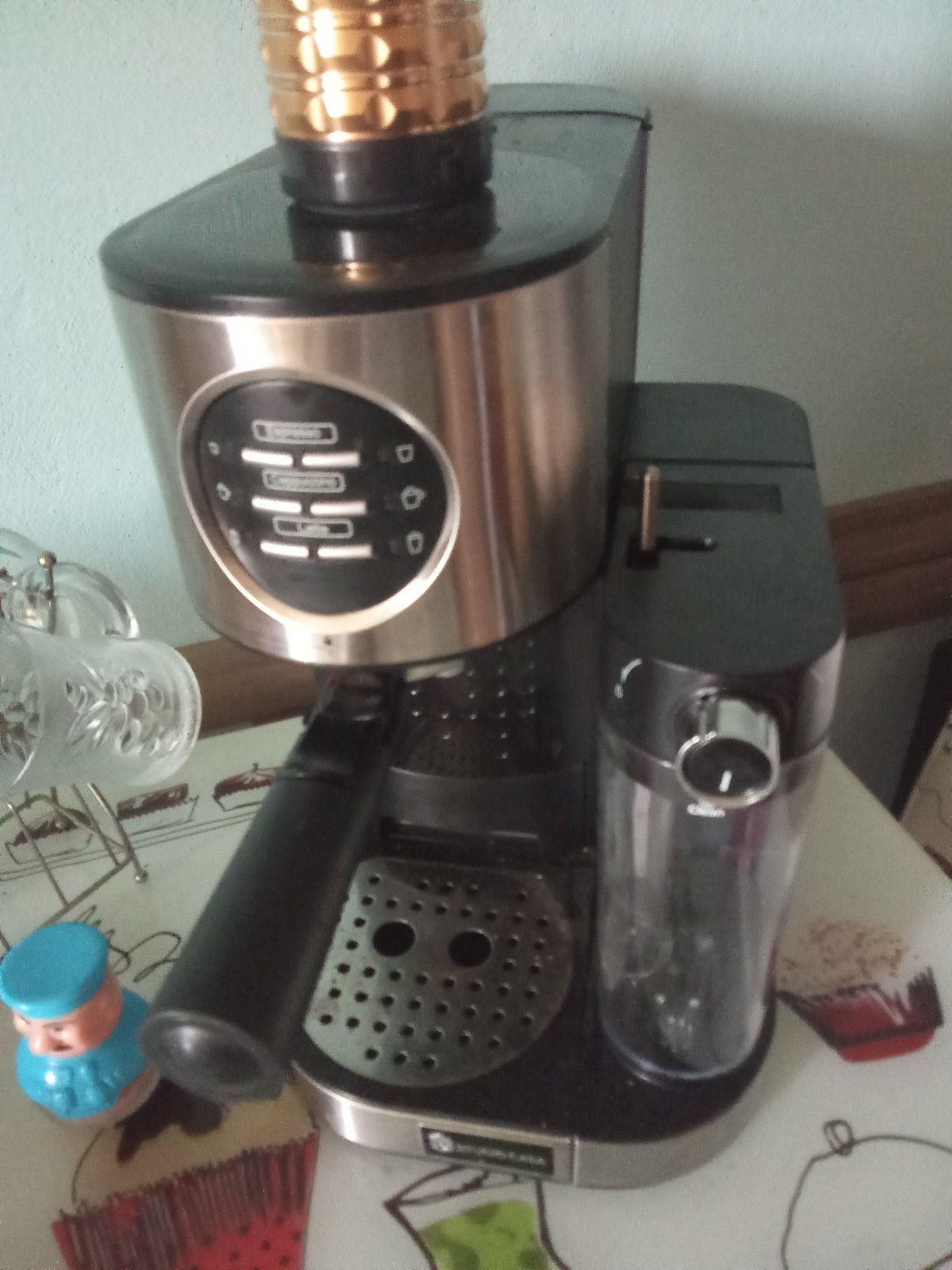 Aparat cafea in stare perfecta