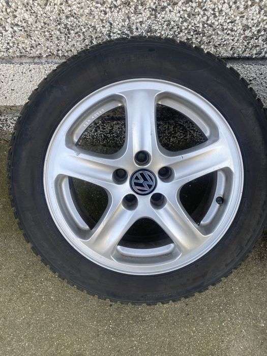 Продавам джанти с зимни гуми 15ски 5х100