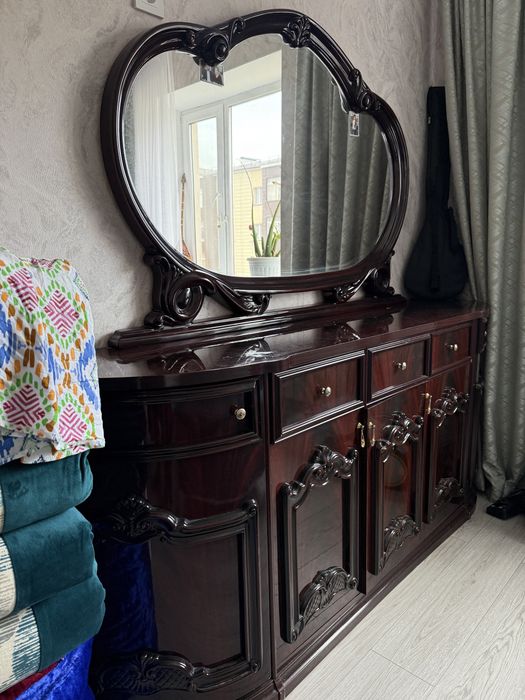 Комод в спальню - гостинную