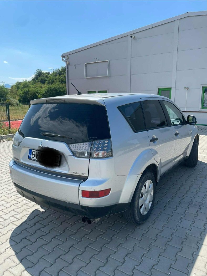 Mitsubishi outlander vand sau schimb