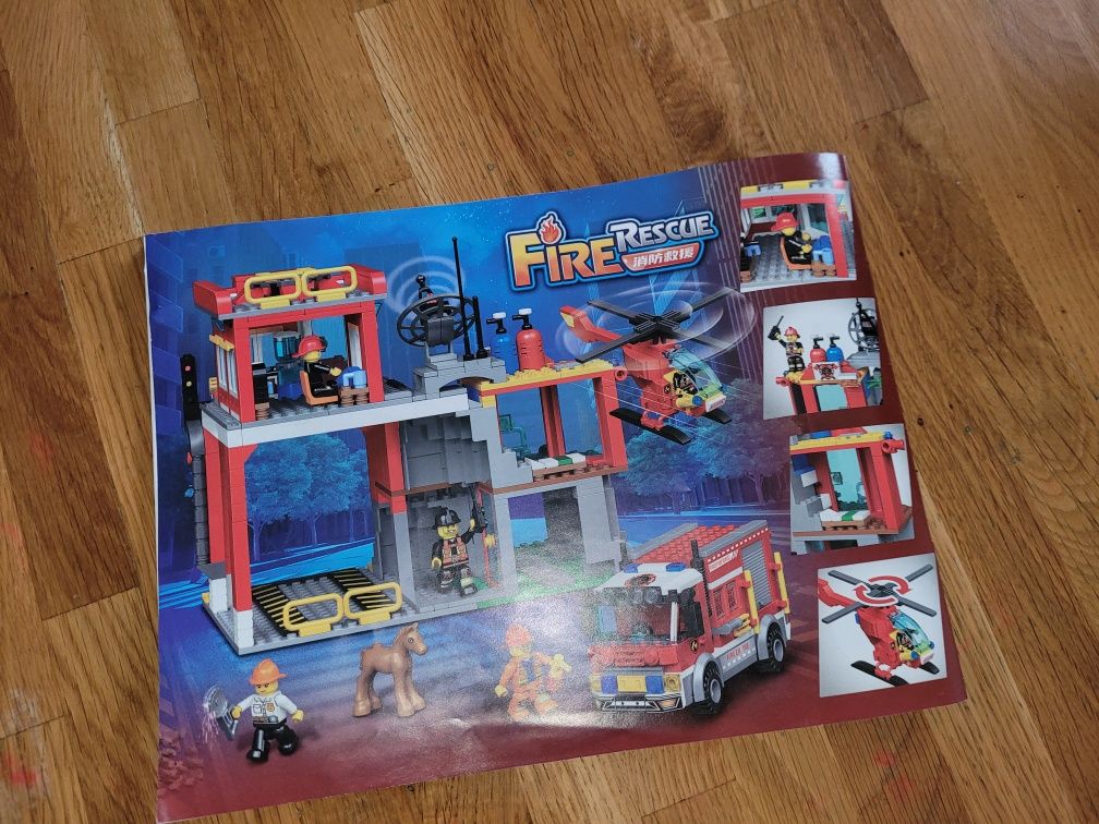 Lego Statie de pompieri 776 piese