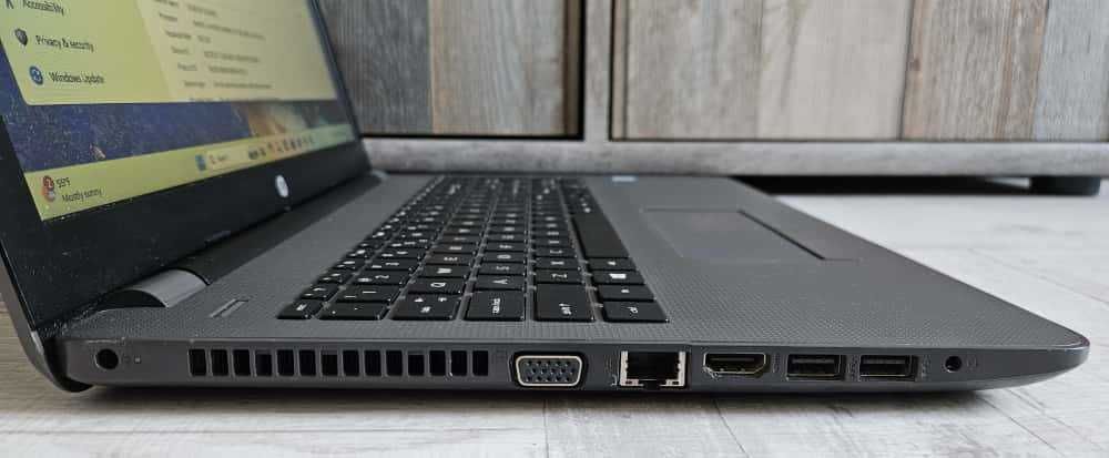 Laptop HP 250 G6 – i3-6006U, 16GB RAM, SSD 240GB