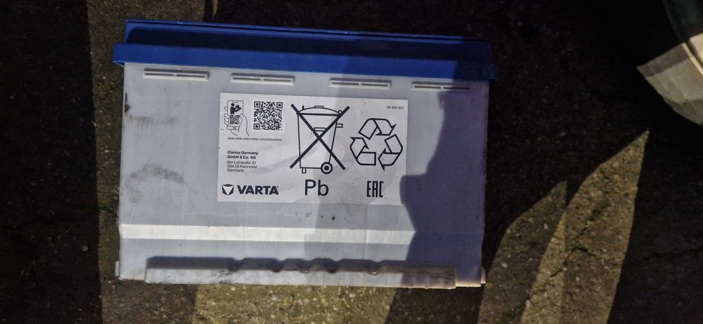 Baterii auto 75Ah 500 de lei ambele