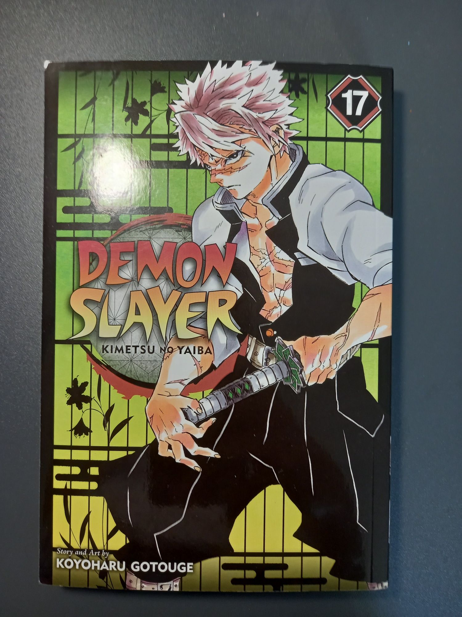 Set de 8 manga (Demon Slayer)