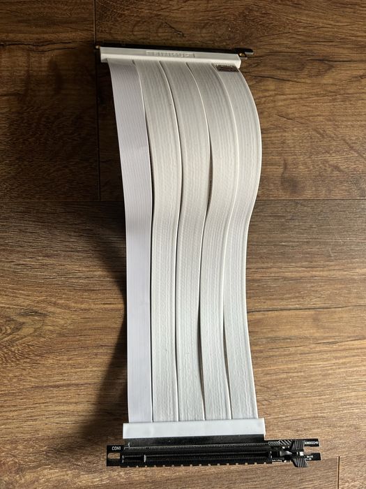 Linkup PCIe 4.0 x16 30см